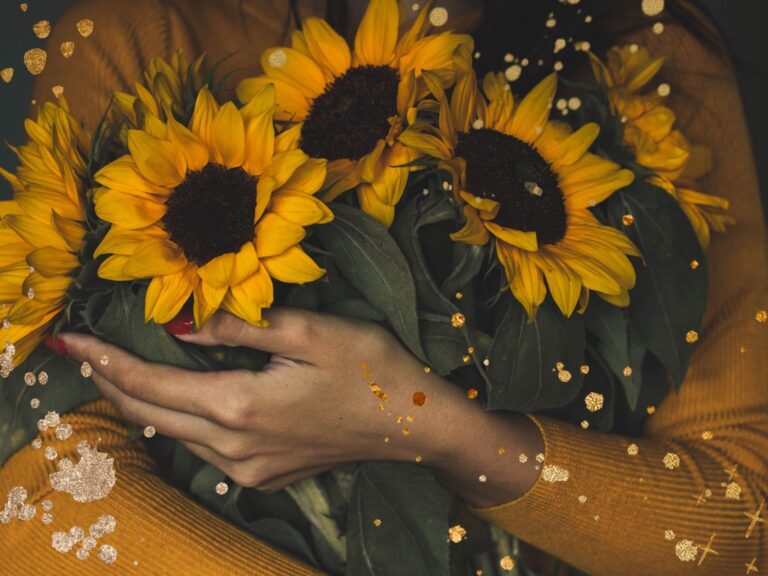 A Journaling Practice for When You&rsquo;re Overwhelmed